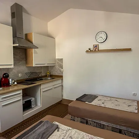 Meghan Apartament *